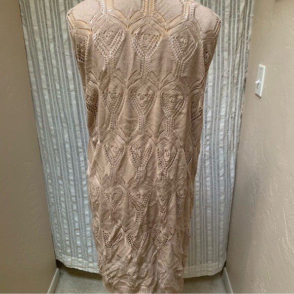 Dusty mauve crochet open knot, button cardigan. - Picture 5 of 7